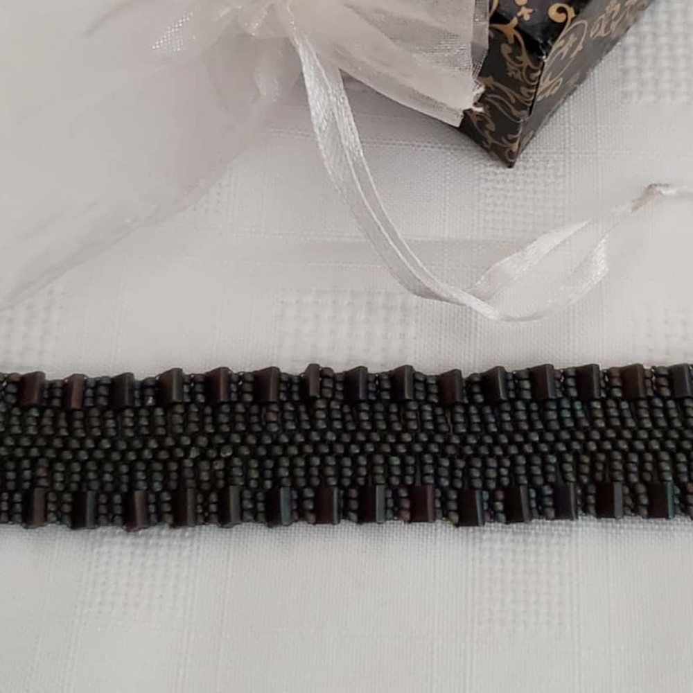Handmade Bracelet Wavy Borders